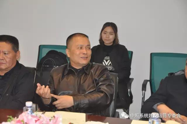副主任(ren)兼(jian)祕書長(zhang)張(zhang)誌(zhi)清.jpg